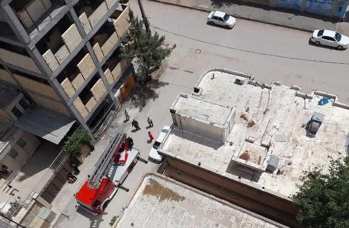 روز پرکار آتش نشانان کرمانشاهی با پوشش ۴ حادثه