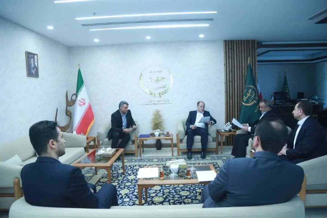 هفت دستور وزیر کشاورزی برای خراسان جنوبی؛ از احیای قنوات تا تامین جوی مدتدار هفت دستور وزیر کشاورزی برای خراسان جنوبی؛ از احیای قنوات تا تامین جوی مدتدار