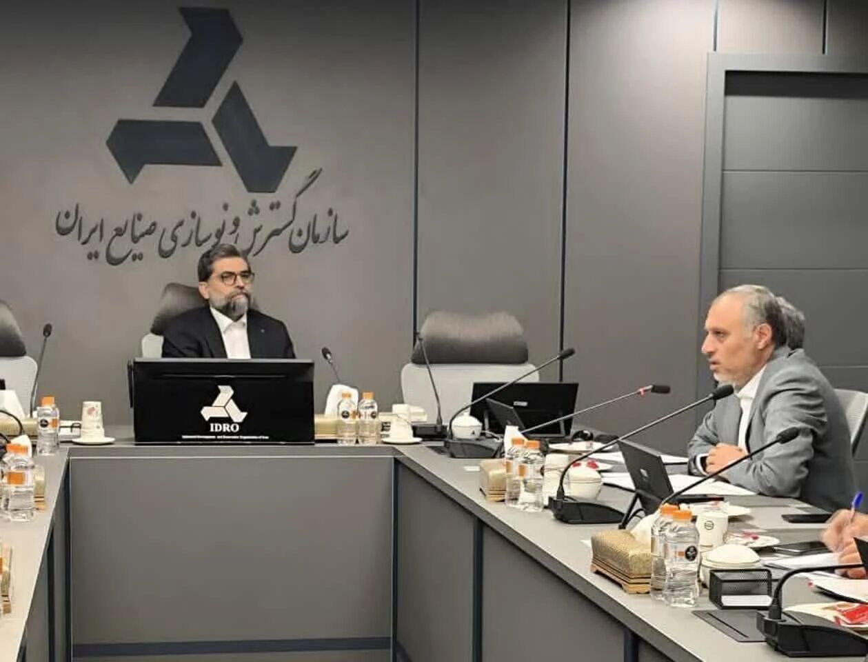 لزوم افزایش ۲۰ درصدی سهمیه سوخت واحدهای صنعتی در آذربایجان شرقی لزوم افزایش ۲۰ درصدی سهمیه سوخت واحدهای صنعتی در آذربایجان شرقی