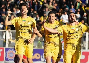 صعود فجرشهید سپاسی به لیگ برتر در روز مشخص شدن خروجی‌های پرسپولیس