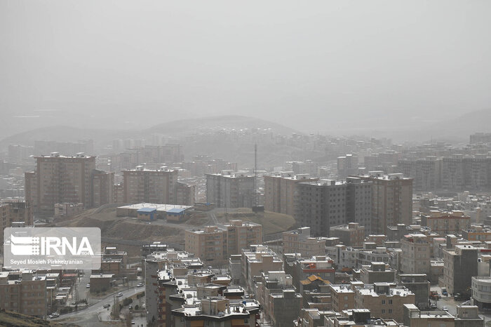 شرایط بحرانی آلودگی هوا در کردستان/ کارمندان در امانند؟