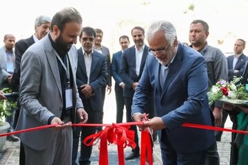 هفتمین جشنواره دانش‌آموزی فرهیختگان جوان دانشگاه آزاد گشایش یافت