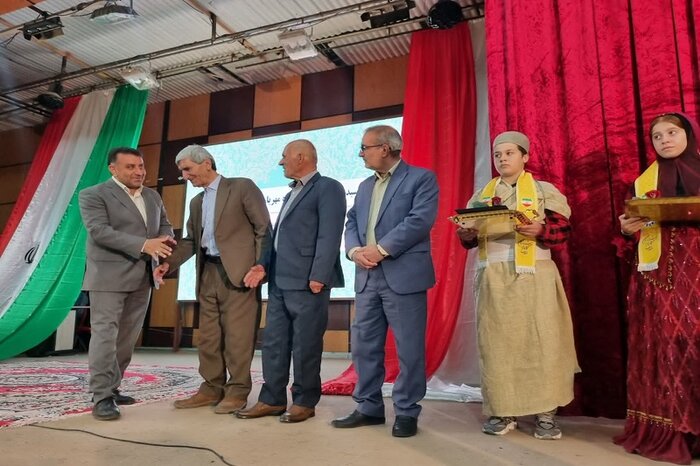 استاندار کهگیلویه وبویراحمد:آموزش و پرورش را سیاسی نکنیم
