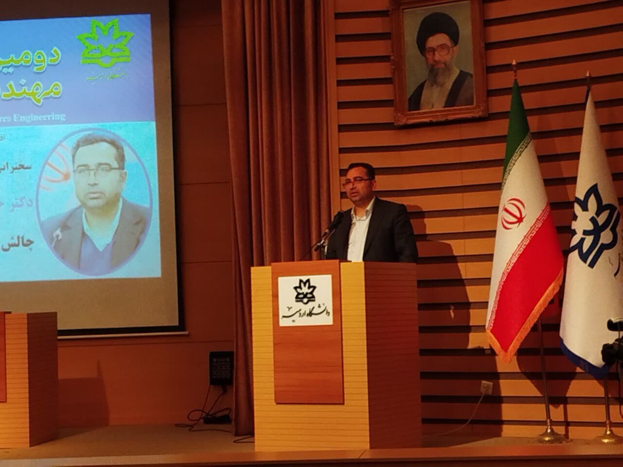 معاون وزیر راه: ساخت فضاهای عمومی نیاز اصلی طرح‌های توسعه مسکن است