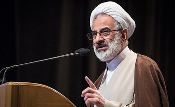 نماینده ولی‌فقیه در سپاه: دشمن به‌دنبال نابودی مقاومت از راه ذهن‌ها و دل‌هاست