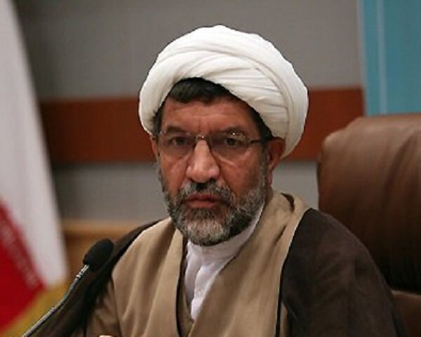 حوزه باید مجموعهای از علم، تربیت و کارکردهای اجتماعی و سیاسی باشد