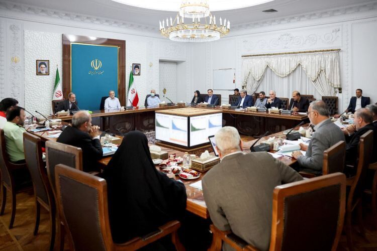 بزشكيان: الاستفادة من طاقات الشعب امر ضروري لحل المعضلات الاجتماعية