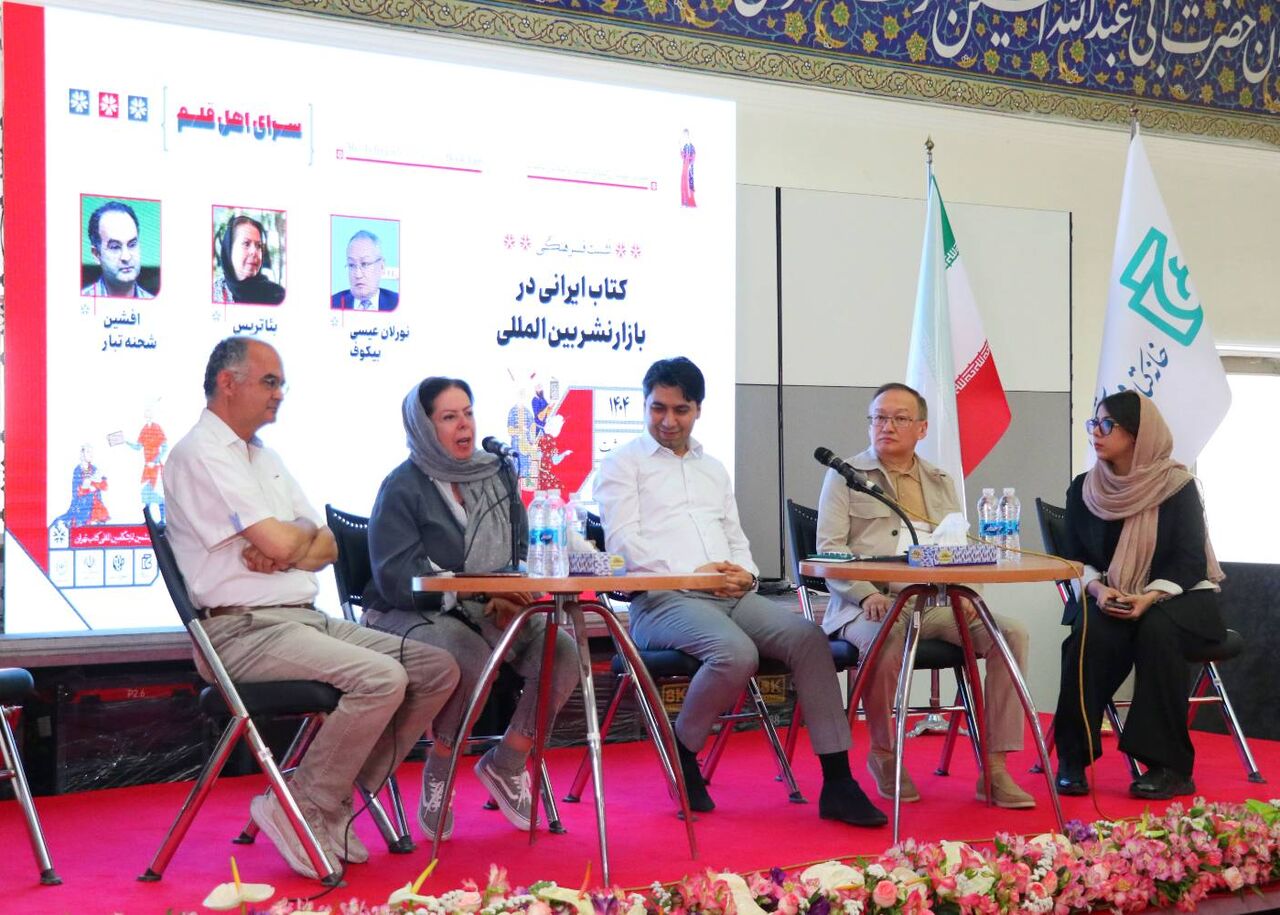 مترجم اسپانیایی: شاهنامه بر ادبیات هند و اروپایی تاثیر گذاشته است