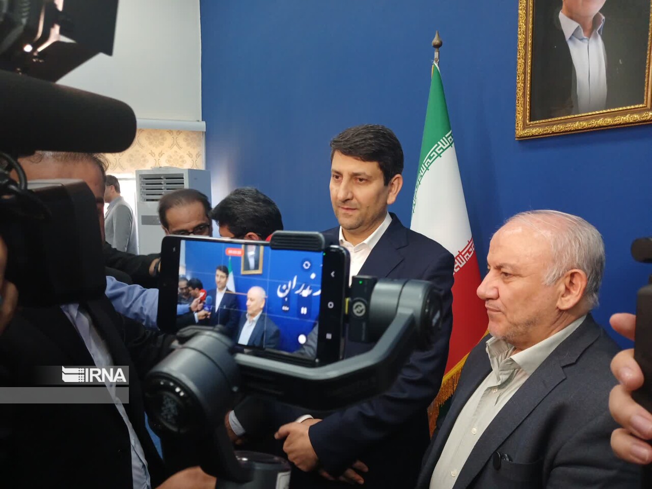وزیر ارتباطات: خاموشی سایت‌های ارتباطی با باتری قابل پیشگیری نیست