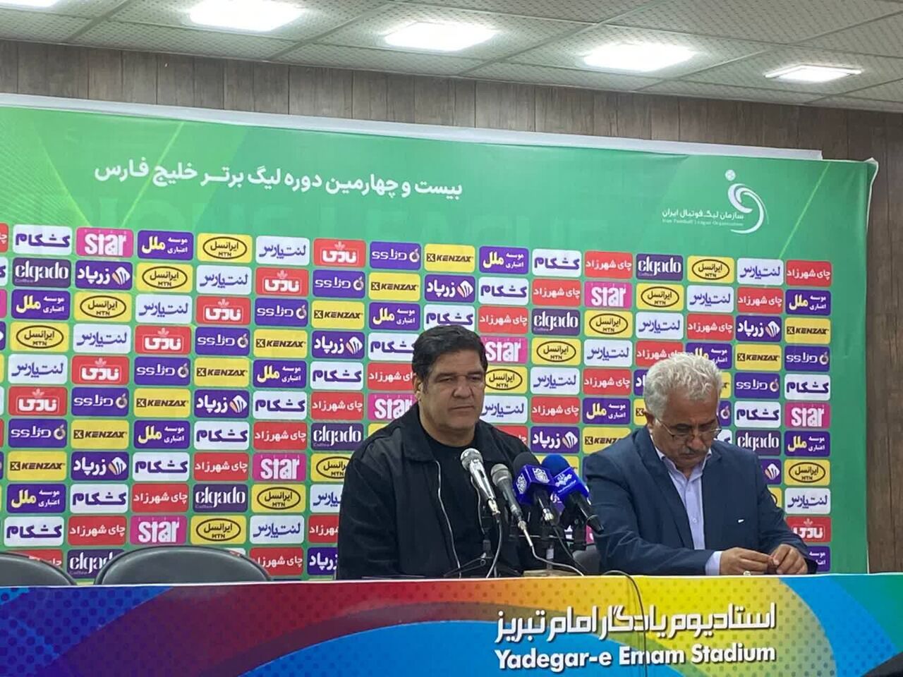 سرمربی نساجی: سقوط آخر دنیا نیست/تراکتور از اعتبار فوتبال ایران در آسیا دفاع می کند سرمربی نساجی: سقوط آخر دنیا نیست/تراکتور از اعتبار فوتبال ایران در آسیا دفاع می کند