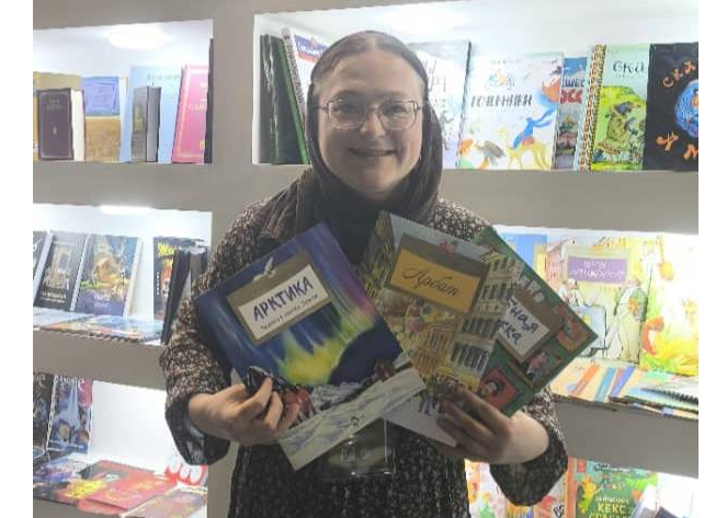 خبرنگار روسی: نمایشگاه کتاب یکی از منظم ترین نمایشگاه هایی است که من دیده ام