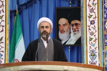 امام جمعه ایلام: نگذاریم دشمن با تفرقه، مسیر پیشرفت کشور را مختل کند