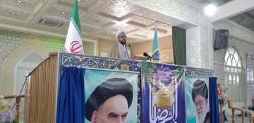 خطیب جمعه سبزوار:مسوولان برای رفع بیکاری بسترهای سرمایه‌گذاری را فراهم کنند
