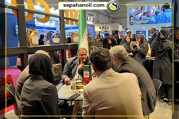 استقبال چشم‌گیر از غرفه شرکت نفت سپاهان در بیست و نهمین نمایشگاه نفت، گاز، پالایش و پتروشیمی