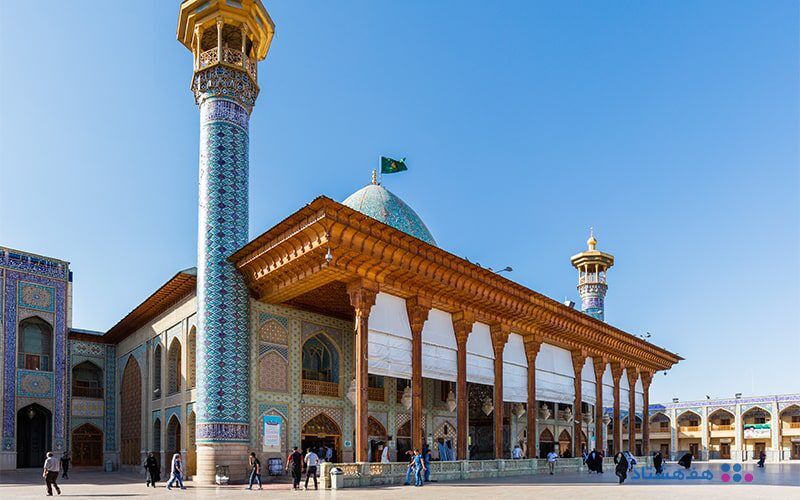 معماران هنرمند شاهچراغ (ع) تجلیل شدند/ هنر برای انتقال مفاهیم آسمانی