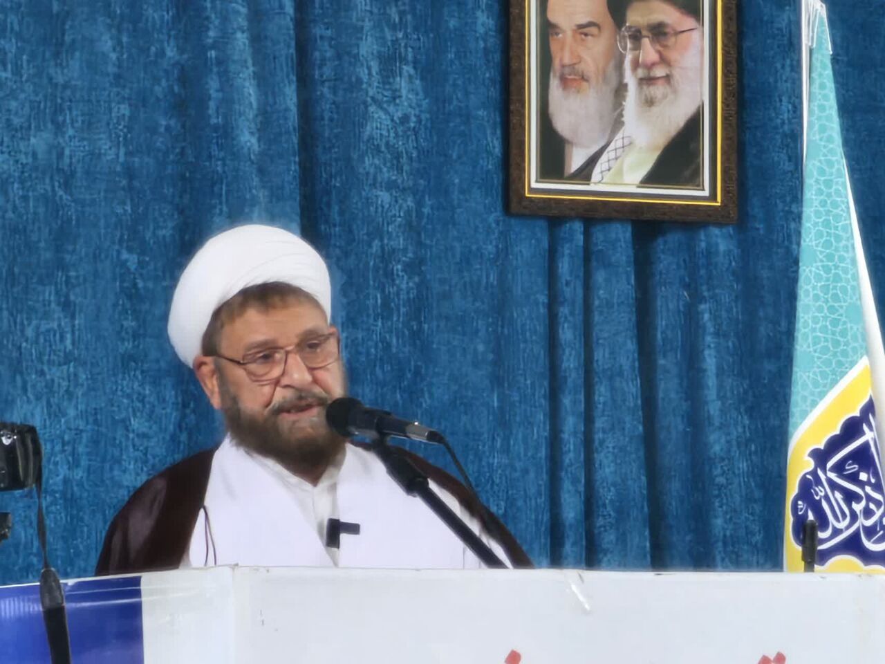 امام جمعه جیرفت خواستار تسریع در تحویل زمین‌های طرح جوانی جمعیت شد