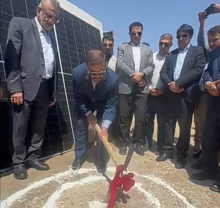 عملیات اجرایی نیروگاه خورشیدی کارخانه کربنات سدیم فیروزآباد آغاز شد