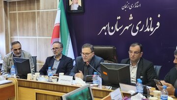 تخصیص ۱۸۰۰ هکتار زمین برای راه اندازی نیروگاه‌های خورشیدی در زنجان 