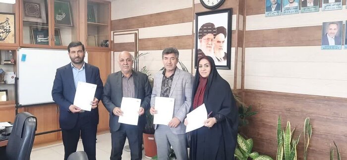 پاداش پایان خدمت معلم هزینه ساخت مدرسه در پاکدشت شد