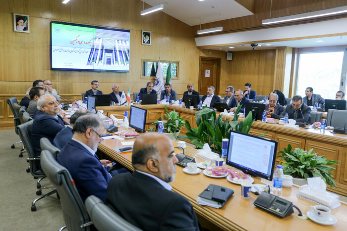 مدیر عامل توانیر: مدیریت سهمیه قطعی برق به استانها واگذار شد