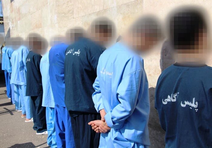 دستگیری عامل نزاع مسلحانه و پلمب ۲۵ واحد صنفی متخلف در رباط‌کریم