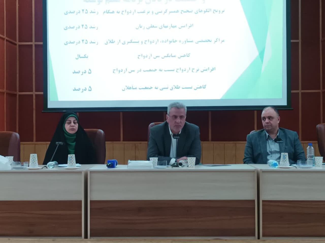 معاون استاندار: ۱۷ هزار زوج قزوینی در صف درمان ناباروری هستند