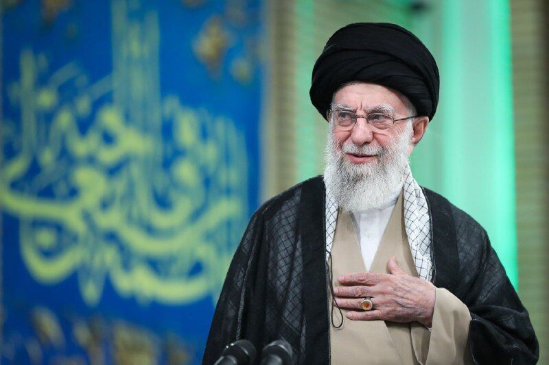 ایران کے سپریم لیڈر: مسلمان مسئلہ فلسطین کو فراموش نہ ہونے دیں