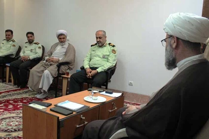 نماینده ولی فقیه در سمنان: پلیس در ارتقای رضایتمندی عمومی نقش مهمی دارد