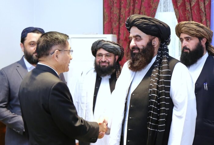 د افغانستان په چارو کې د چین ځانګړي استازي: په نړیواله ټولنه کې د افغانستان ملاتړ ته به دوام ورکړو