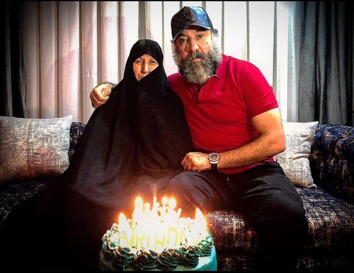 مادر انصاریان: هر شب با عکس علی حرف میزنم/ وقتی رفت دنیا ایستاد