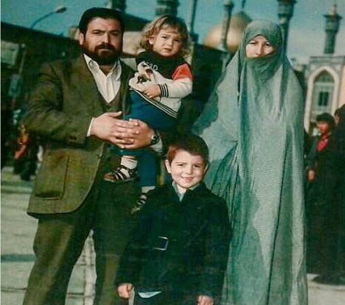 مادر انصاریان: هر شب با عکس علی حرف میزنم/ وقتی رفت دنیا ایستاد