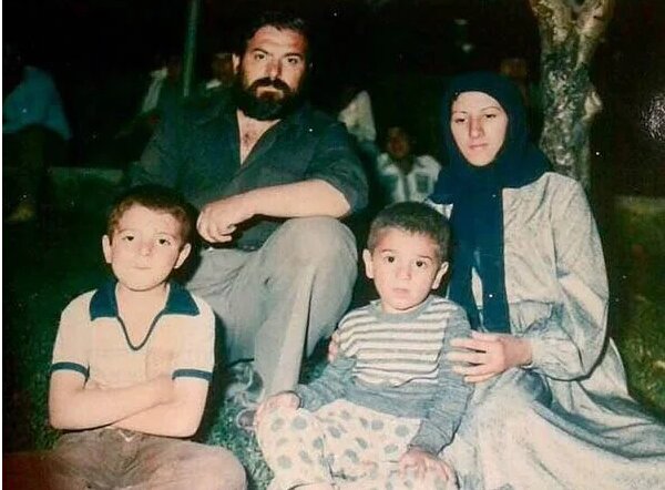 مادر انصاریان: هر شب با عکس علی حرف میزنم/ وقتی رفت دنیا ایستاد