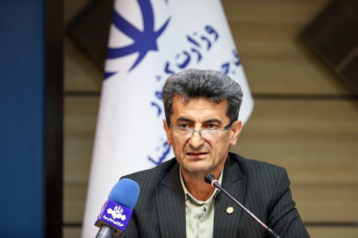 مجوز ساخت نیروگاه‌های خورشیدی با ظرفیت ۲۱۲ مگاوات در چهارمحال و بختیاری صادر شد