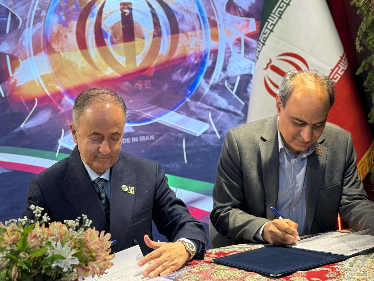امضای تفاهم‌نامه‌های ۵ هزار میلیاردی فولاد اکسین؛ گامی بلند در مسیر خودکفایی صنعتی ایران