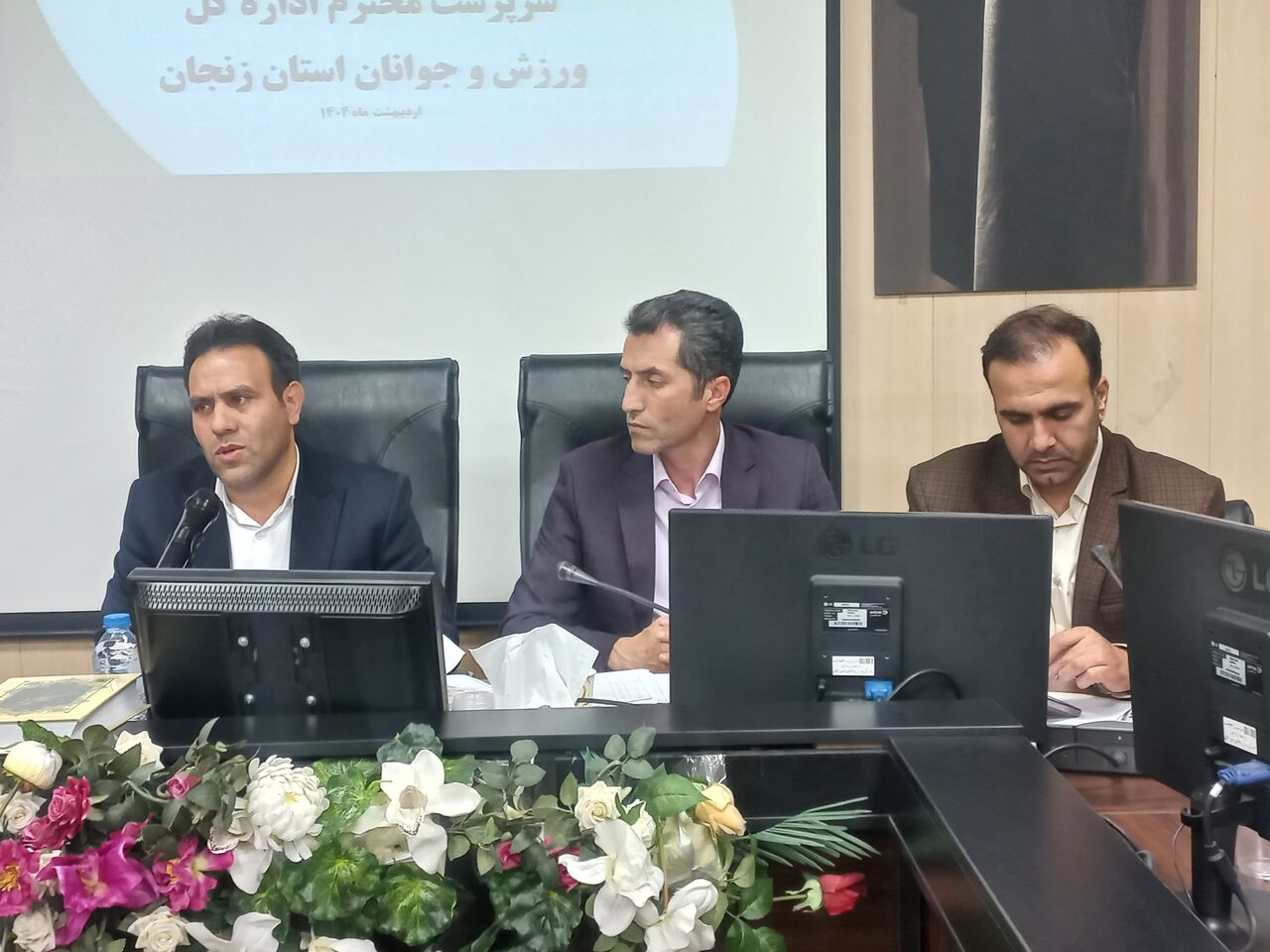 ورزشگاه ۱۵ هزار نفری زنجان تکمیل و استاندارد سازی می‌شود