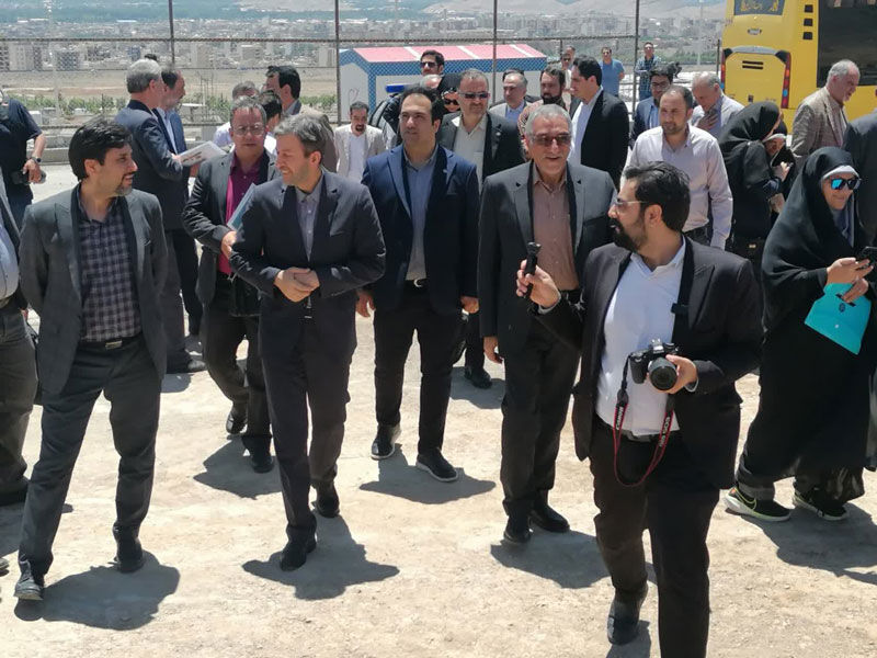 آغاز ساخت نیروگاه خورشیدی در شهرک علمی و تحقیقاتی اصفهان + فیلم