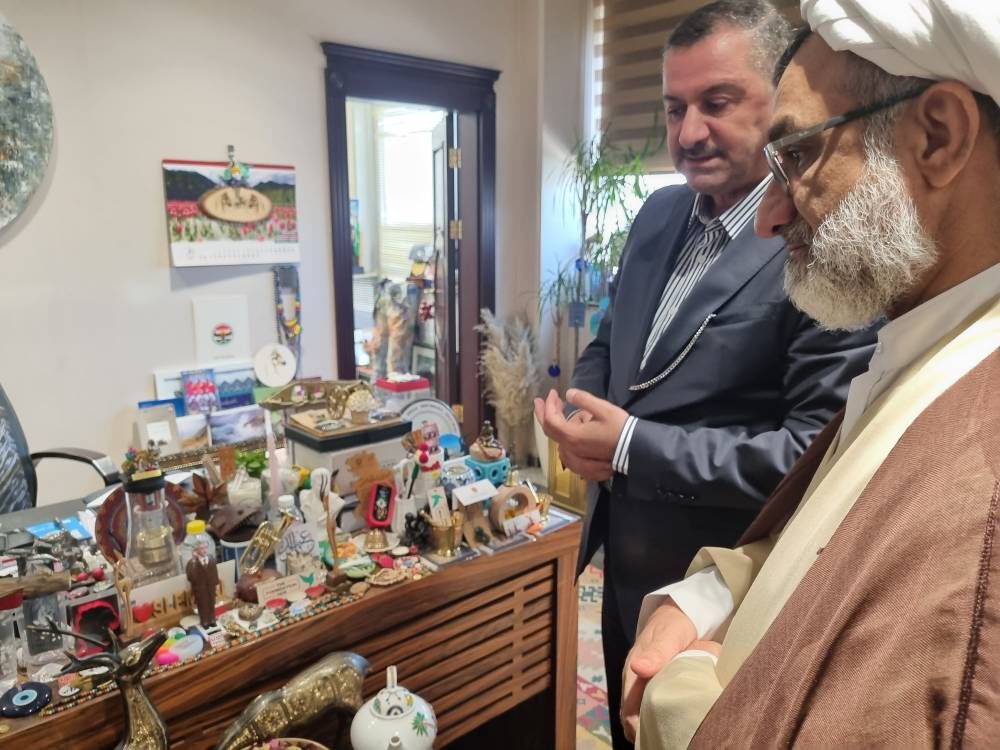 تقویت ارتباطات، امنیت و رشد اقتصادی همسایگان را افزایش می‌دهد