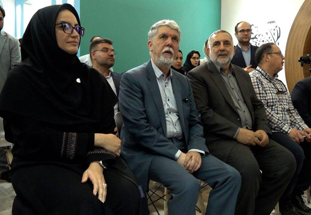 برگزاری یاران تهران و اهداء خلیج فارس ؛ برای اولین بار در روز ششم نمایشگاه کتاب