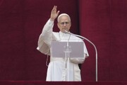 Premier message du pape Léon XIV aux puissances mondiales : « Plus jamais la guerre »