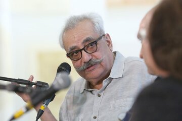 فرزاد موتمن: اقتباس وفادارانه در سینما نتیجه نمی‌دهد