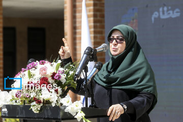 مهاجرانی: همه باید برای اعتلای نام ایران تلاش کنیم