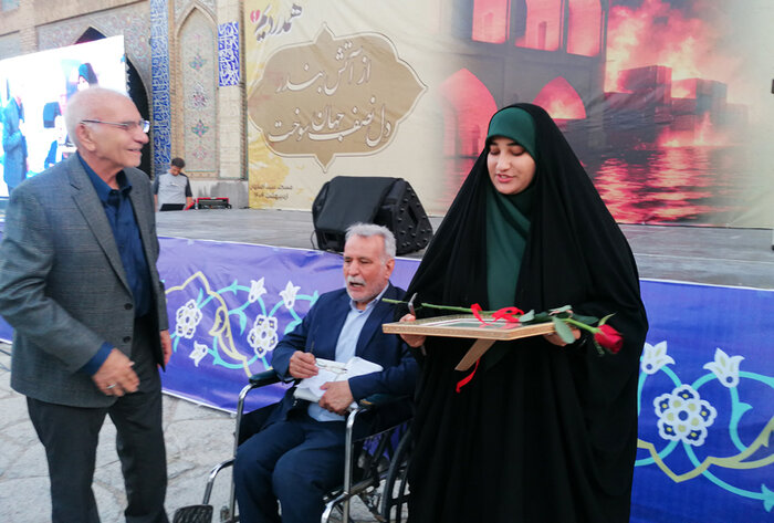 از آتش بندر تا دل سوخته نصف جهان
