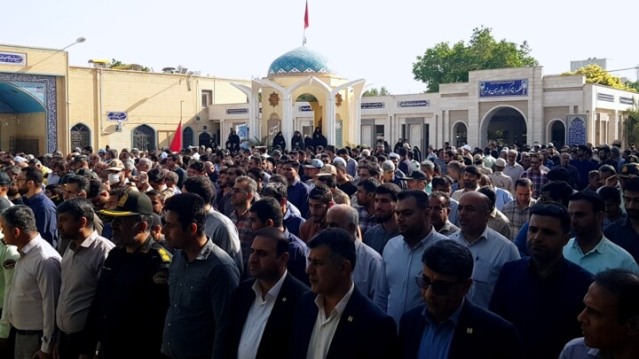 پیکر شهید نیروی انتظامی در بوشهر تشییع  و خاکسپاری شد