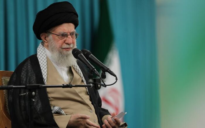 Líder de Irán: El enemigo intenta hacer olvidar Palestina creando nuevos asuntos