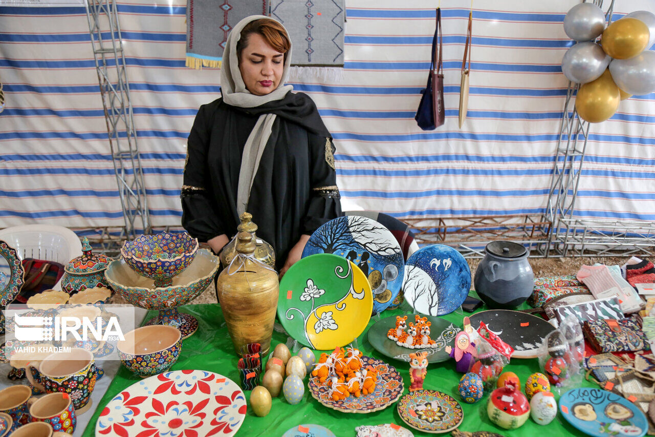 نمایشگاه مشاغل خانگی در هفت شهر خراسان‌شمالی دایر شد 
