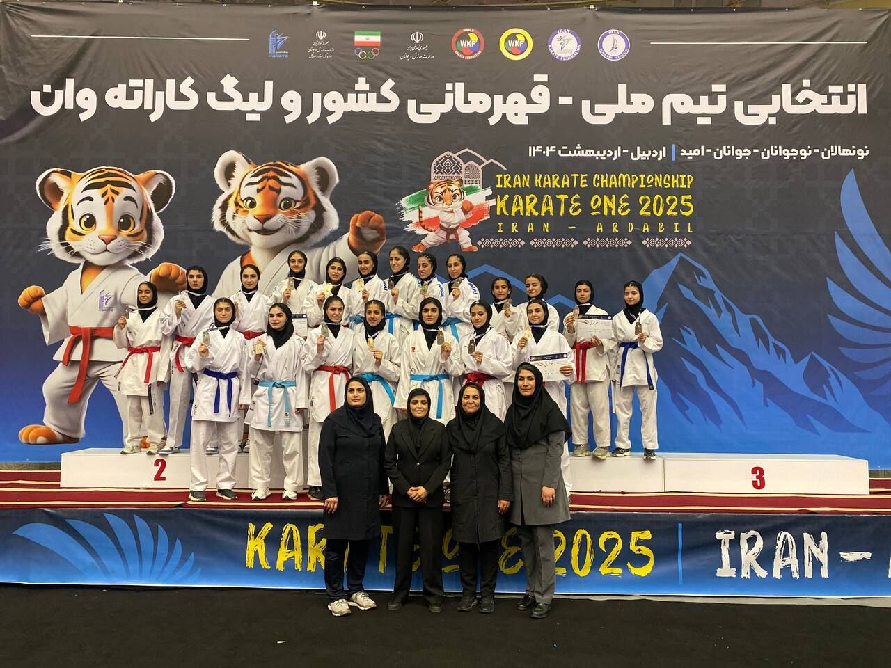 مسابقات کاراته قهرمانی دختران جوان کشور در اردبیل برگزار شد