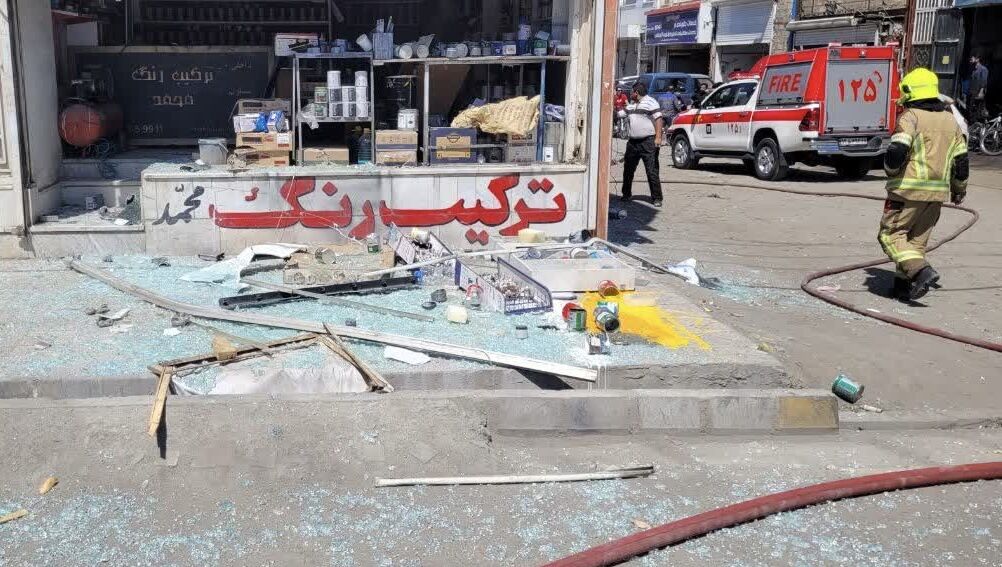 انفجار یک رنگ فروشی در مشهد منجر به مصدومیت ۲ نفر شد