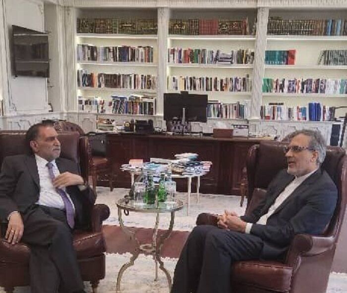 دیدار جابری انصاری با مدیر «مرکز مطالعات و بررسی های سیاسی العربی»
