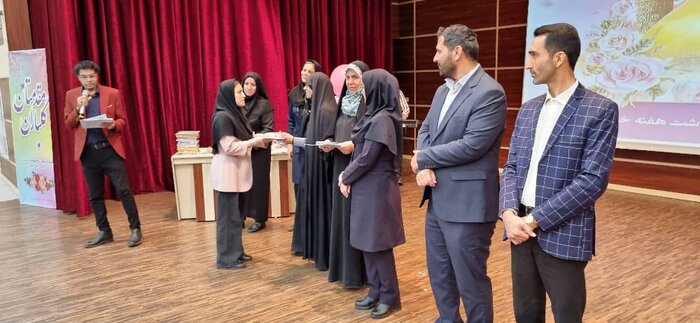 مدیرکل بانوان استانداری بوشهر : تعامل میان دانشجویان و مسئولان ضروری است