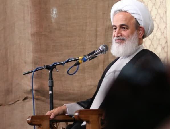 نظرات متفاوت پناهیان درباره مذاکرات جاری و دفاع مقدس